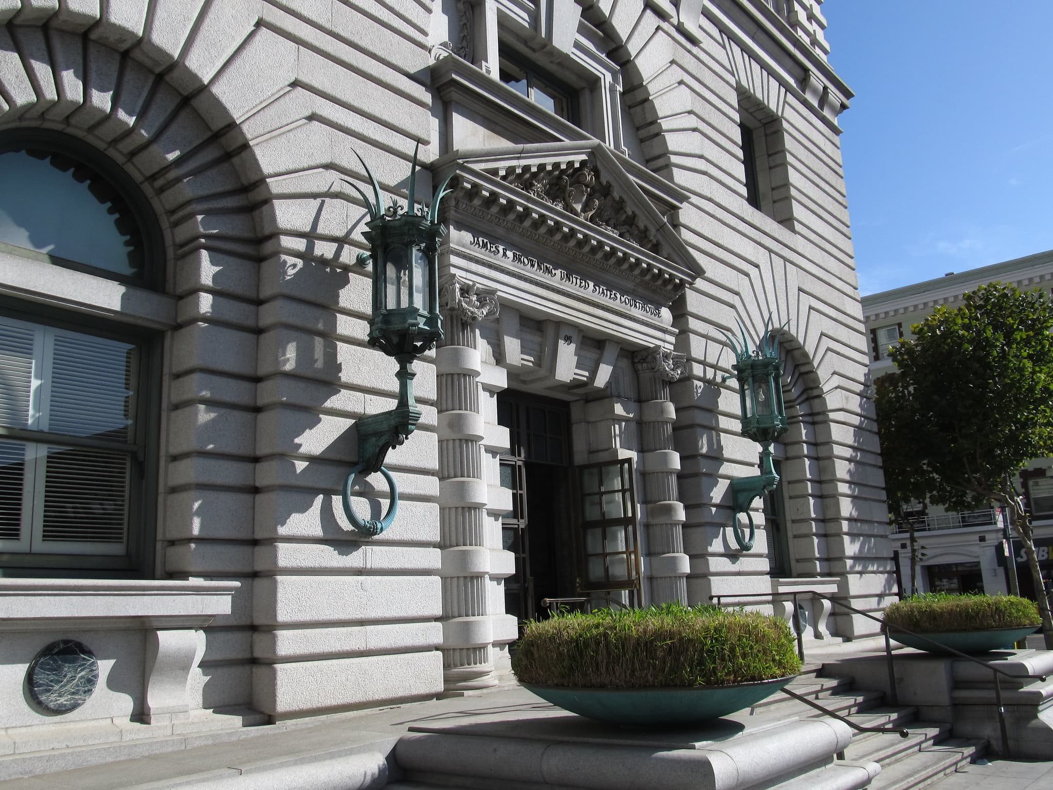 James R. Browning United States Courthouse, home to the U.S. Court of Appeals for the Ninth Circuit (Flickr photo by Ken Lund)